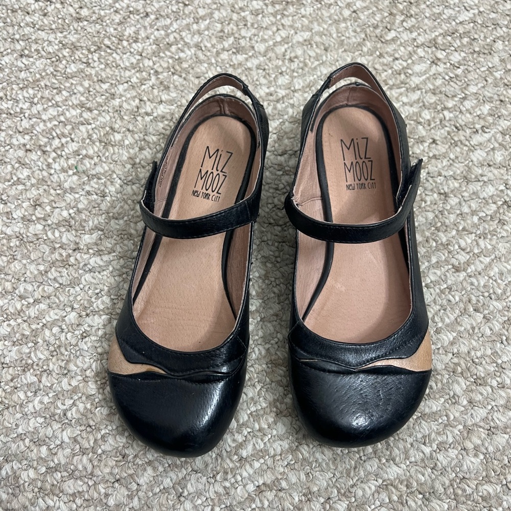 Miz Mooz Black and Tan Flats size 6 Mary Jane